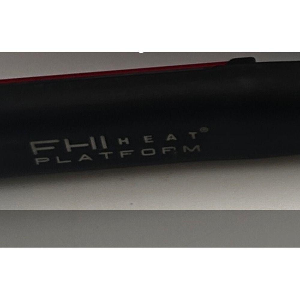 FHI Heat Platform Professional Ceramic Hair Straightener Flat Iron Black Red